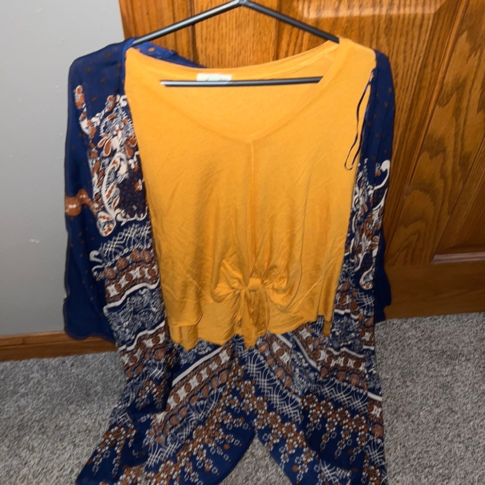 Yellow long sleeve shirt and matching kimono from boot barn. Both size Small